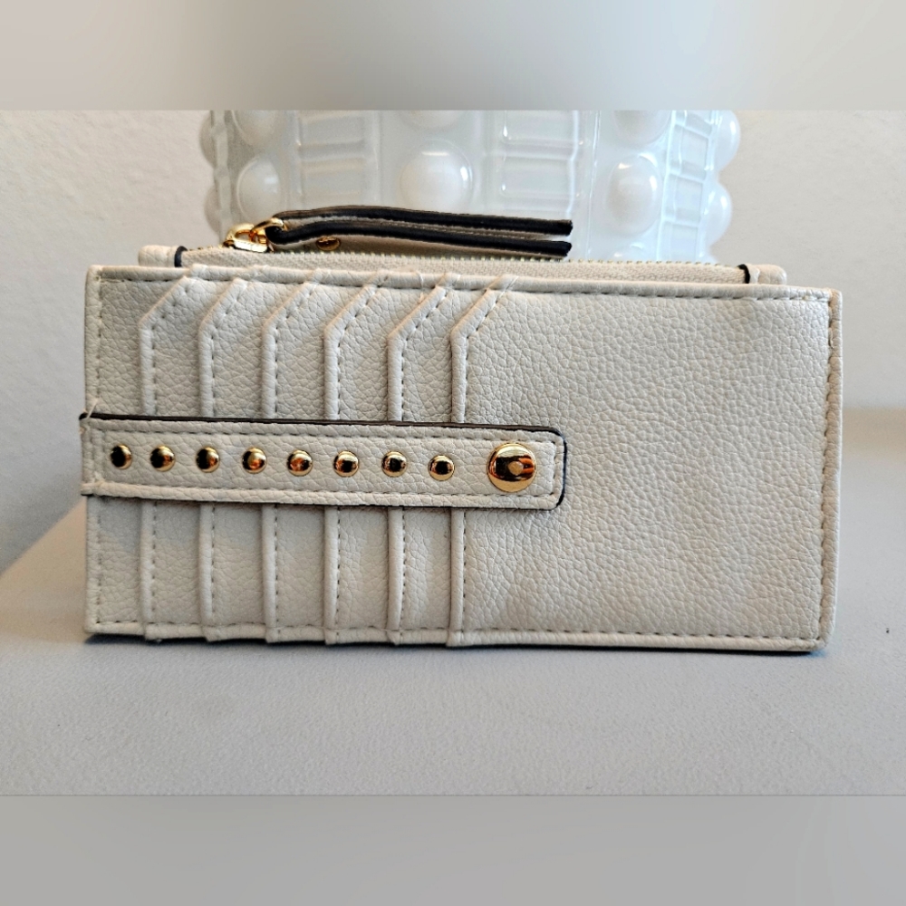 Slim card holder
